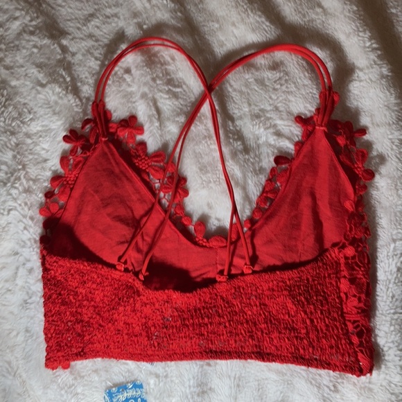 Free People Red Hot Floral Lace Crop Tanktop - NWT - Picture 2 of 3